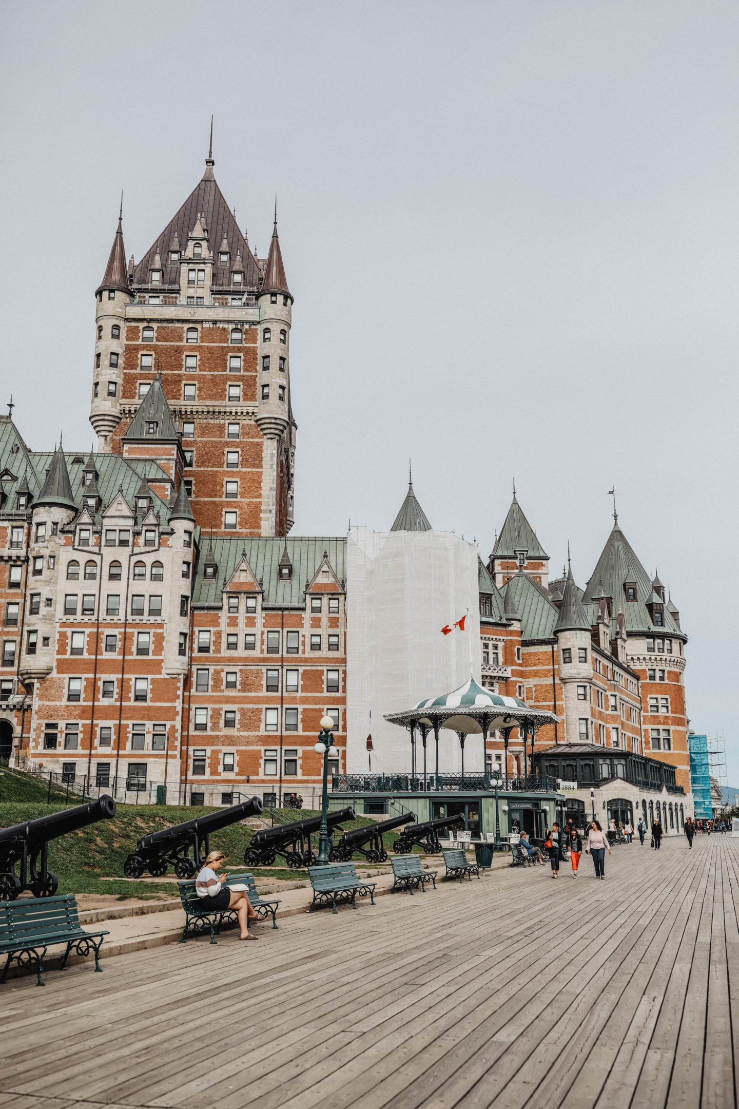 Chateau de Frontenac Québec marie and mood blog 