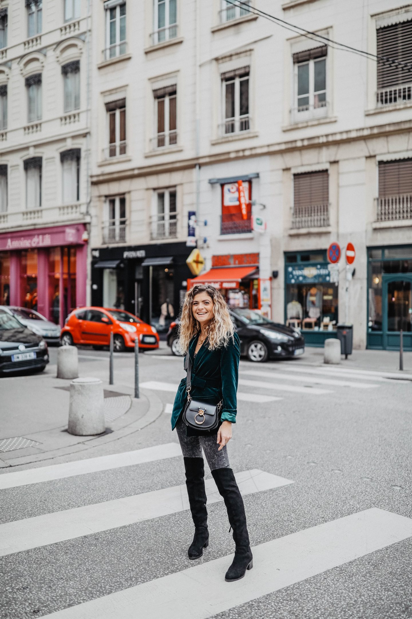 Blazer en velours marie and mood blog 