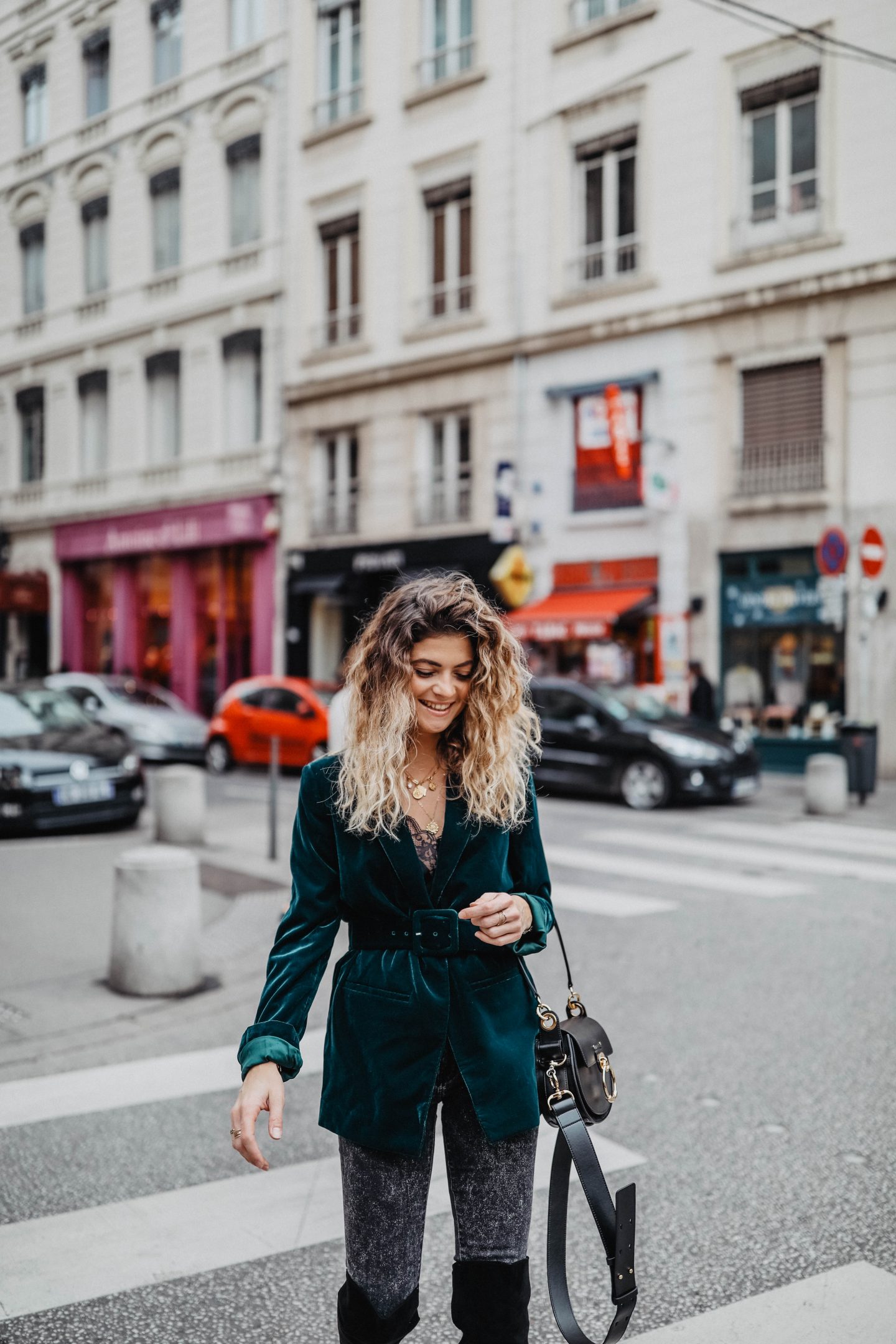 Blazer velours & Other Stories blogueuse mode marie and mood 