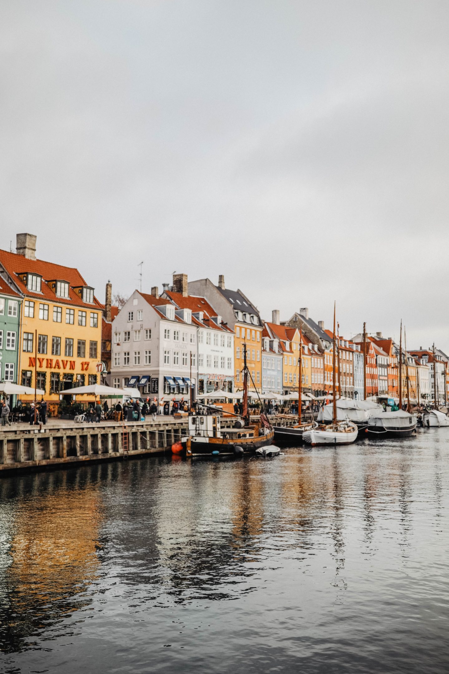 canal Nyhavn Copenhague marie and mood voyage