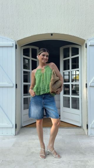 How to style bermuda ? 
Un outfit inspiration pour sortir avec un bermuda en denim @etam , j’aime trop le style ! 🍃🌞 Et toi ? Bisous 🫶🏼

*collaboration commerciale rémunérée